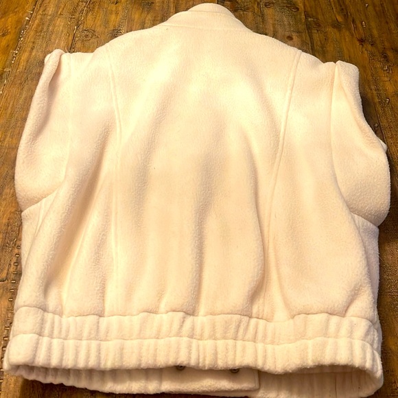 IRO Suela Sleeveless Fleece Jacket in winter white. - Picture 9 of 11